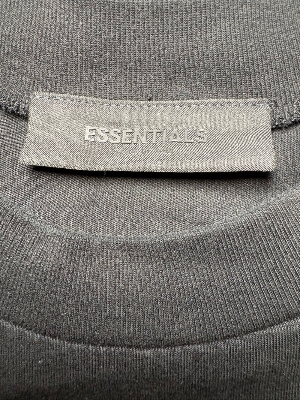 ESSENTIALS Fear of God Men’s Black Logo Crewneck T-Shirt Size Large - Picture 3 of 8